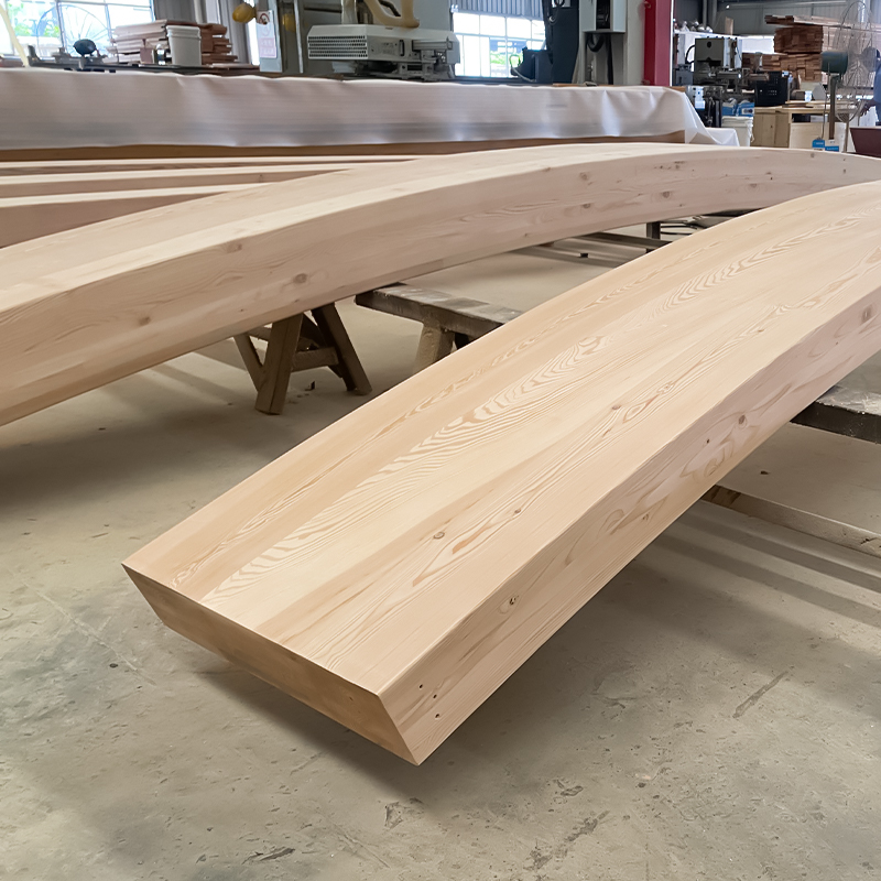 Douglas spar gebogen gelamineerd hout