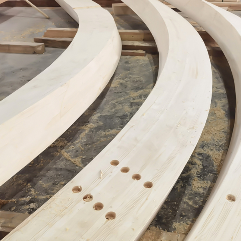 Sparren gebogen gelamineerd hout
