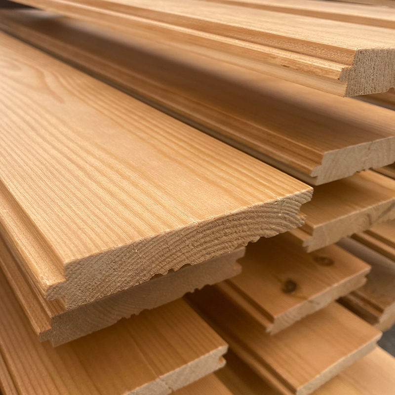 Grenen buitenhouten wandbekleding