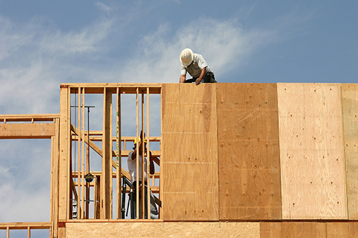 Wat zijn de voordelen van de houtstructuur in de antieke architectuur?